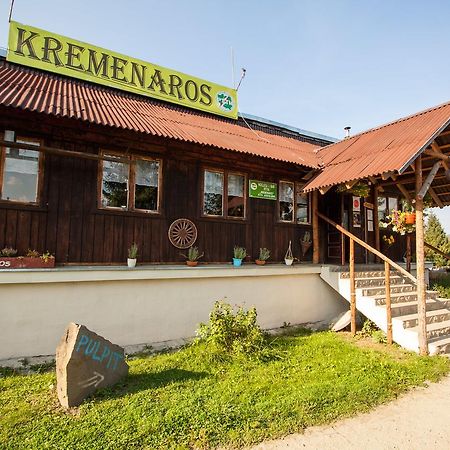 Хостел Kremenaros Устшики-Гурне Экстерьер фото
